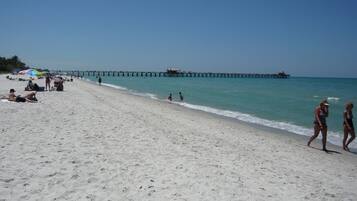 Sun-loungers, beach towels