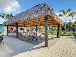 Outdoor dining - Amazing Getaway / Themed Stay with Lakeview (Kissimmee)