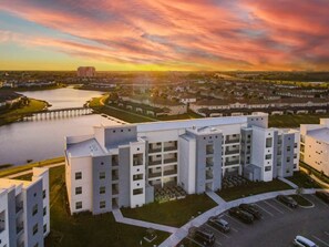 Exterior - Amazing Getaway / Themed Stay with Lakeview (Kissimmee)