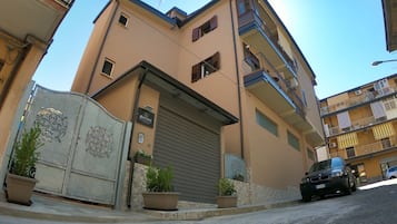 Facciata della struttura