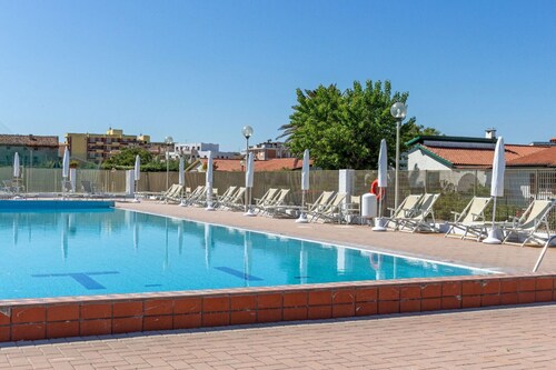 Apartment in Porto Recanati with 4 bedrooms sleeps 8