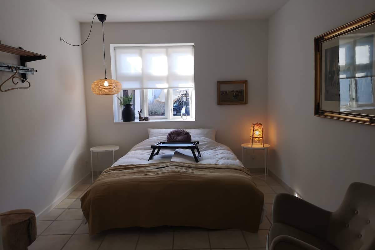 2 bedrooms, individually furnished, desk, laptop workspace