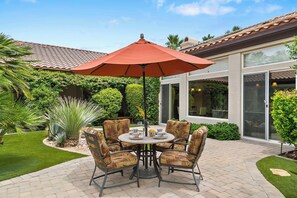 Unclassified image, 4 of 41, button - 'Casa Azul' 4BR tropical oasis @PGA (La Quinta)