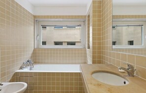 Bathtub, hair dryer