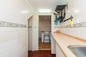 Fridge, microwave, oven, stovetop - Bairro Alto Attic Apartment With Balcony (Lisboa)