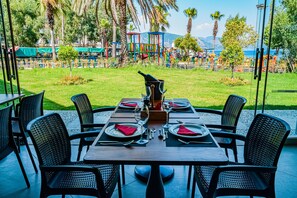 Tägliches inbegriffenes nach Wunsch zubereitetes Frühstück