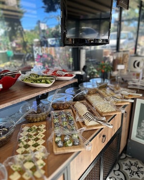 Free daily local cuisine breakfast