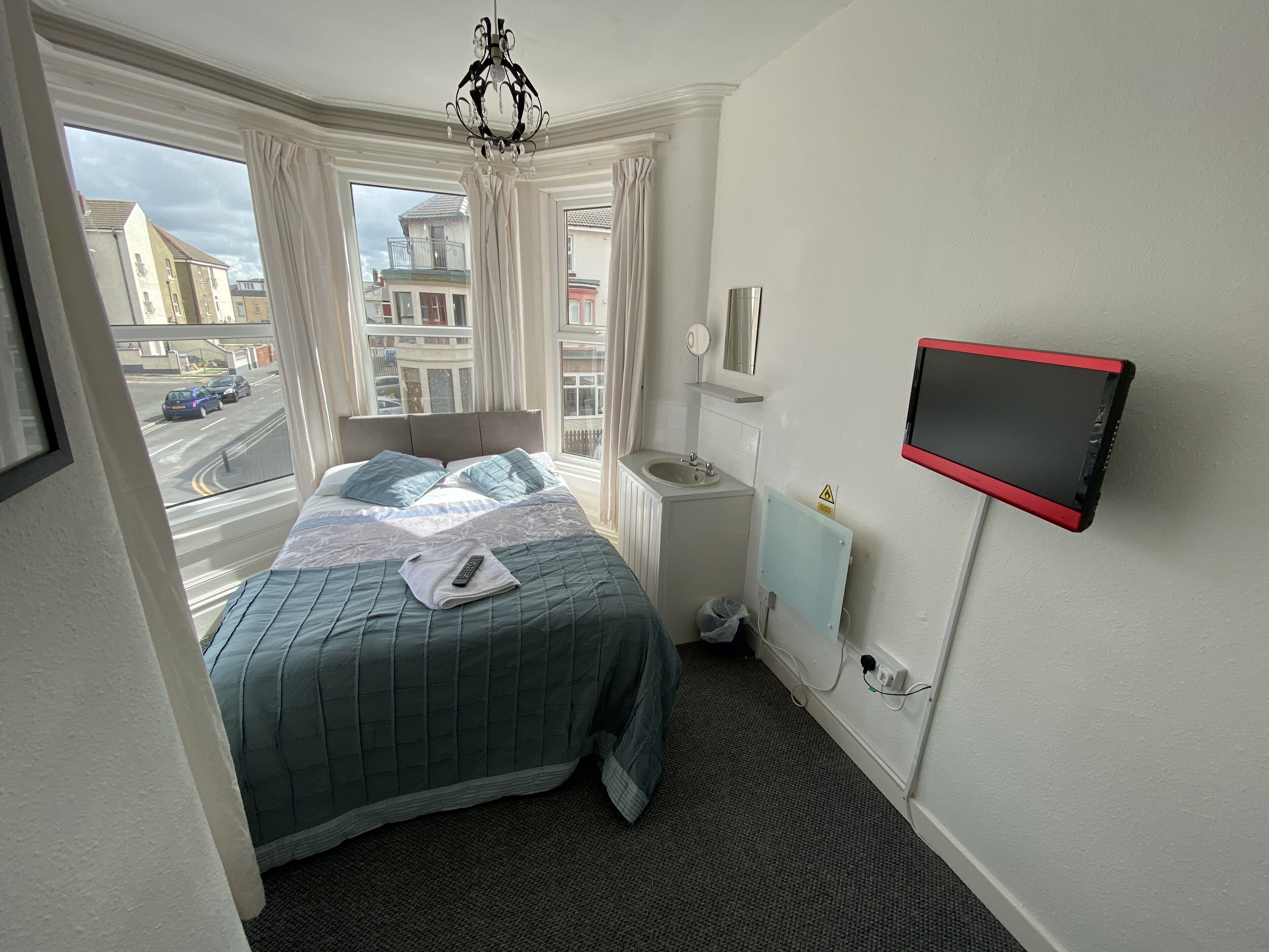 Comfort Double Room, Shared Bathroom | Bed sheets