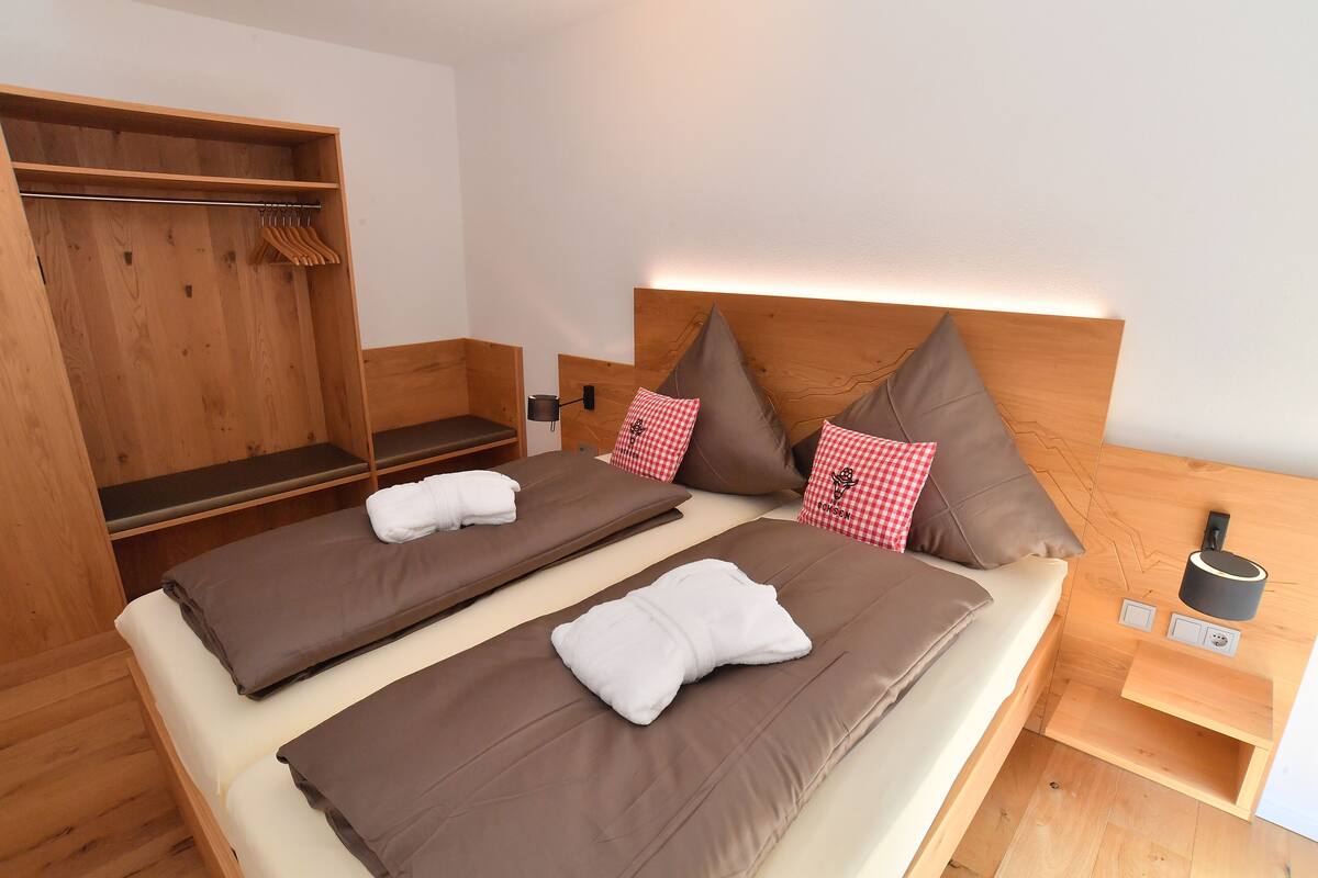 In-room safe, blackout drapes, soundproofing, WiFi (free)