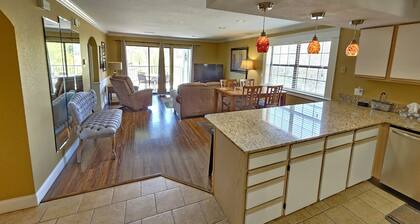 Luxury Getaway Branson Suite at the Greens at Thousand Hills! Great Rates!