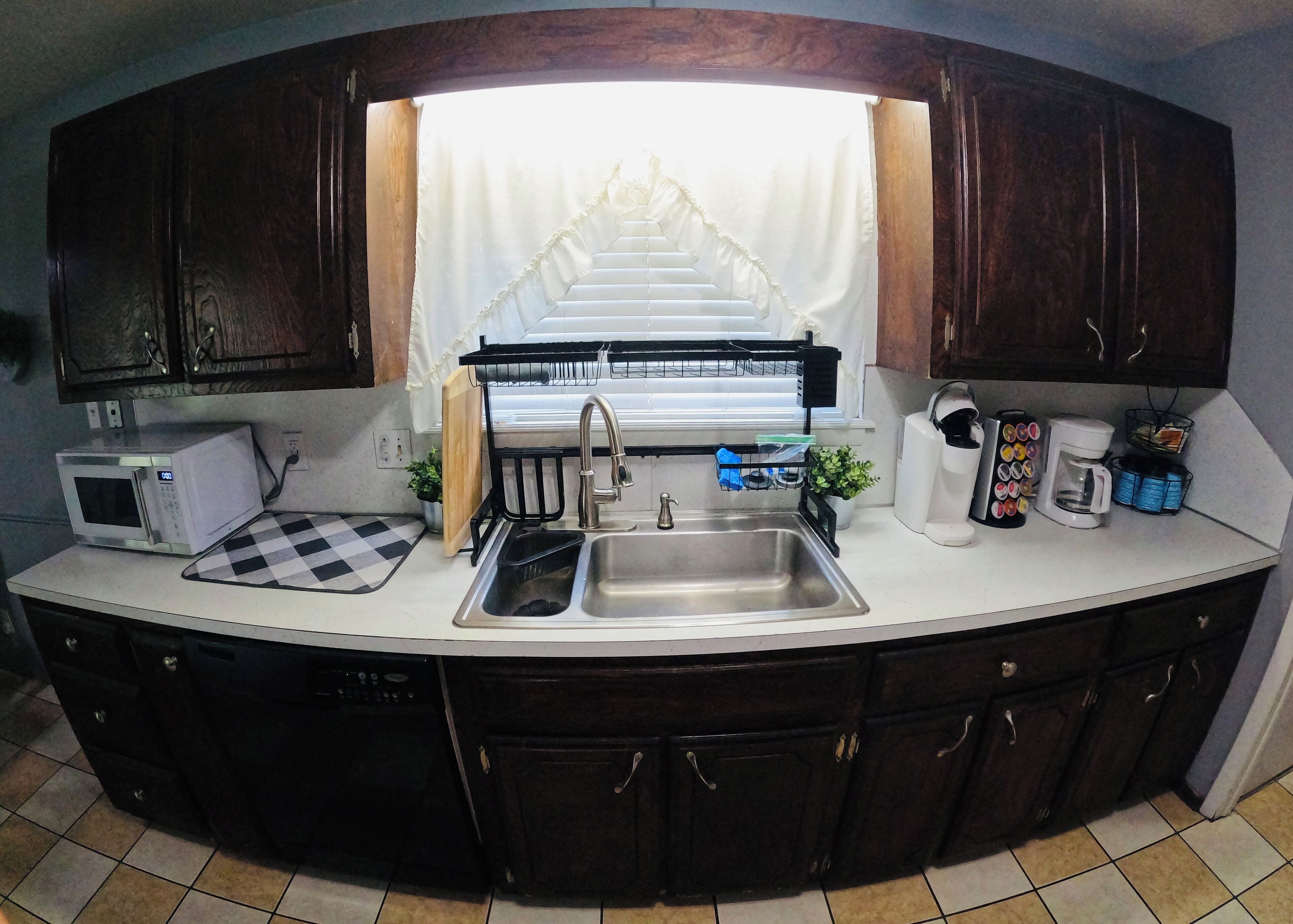 冰箱、微波炉、烤箱、炉灶