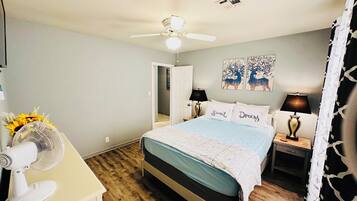 3 bedrooms, desk, iron/ironing board, travel cot