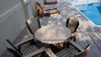 Piscine extérieure, piscine chauffée