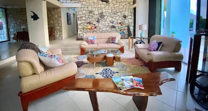 Sea-renity a Beautiful Home Awaits You.