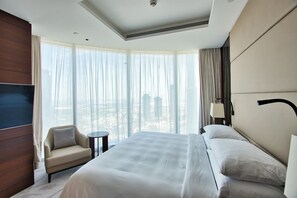 4 bedrooms, iron/ironing board, WiFi, bed sheets - Penthouse with Burj Khalifa View in Address Sky View (Dubai)