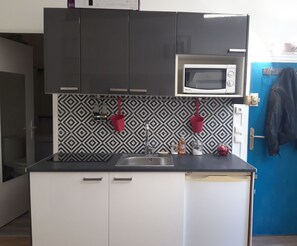 Private kitchen - Lovely studio in the heart of the historic center (Montpellier)