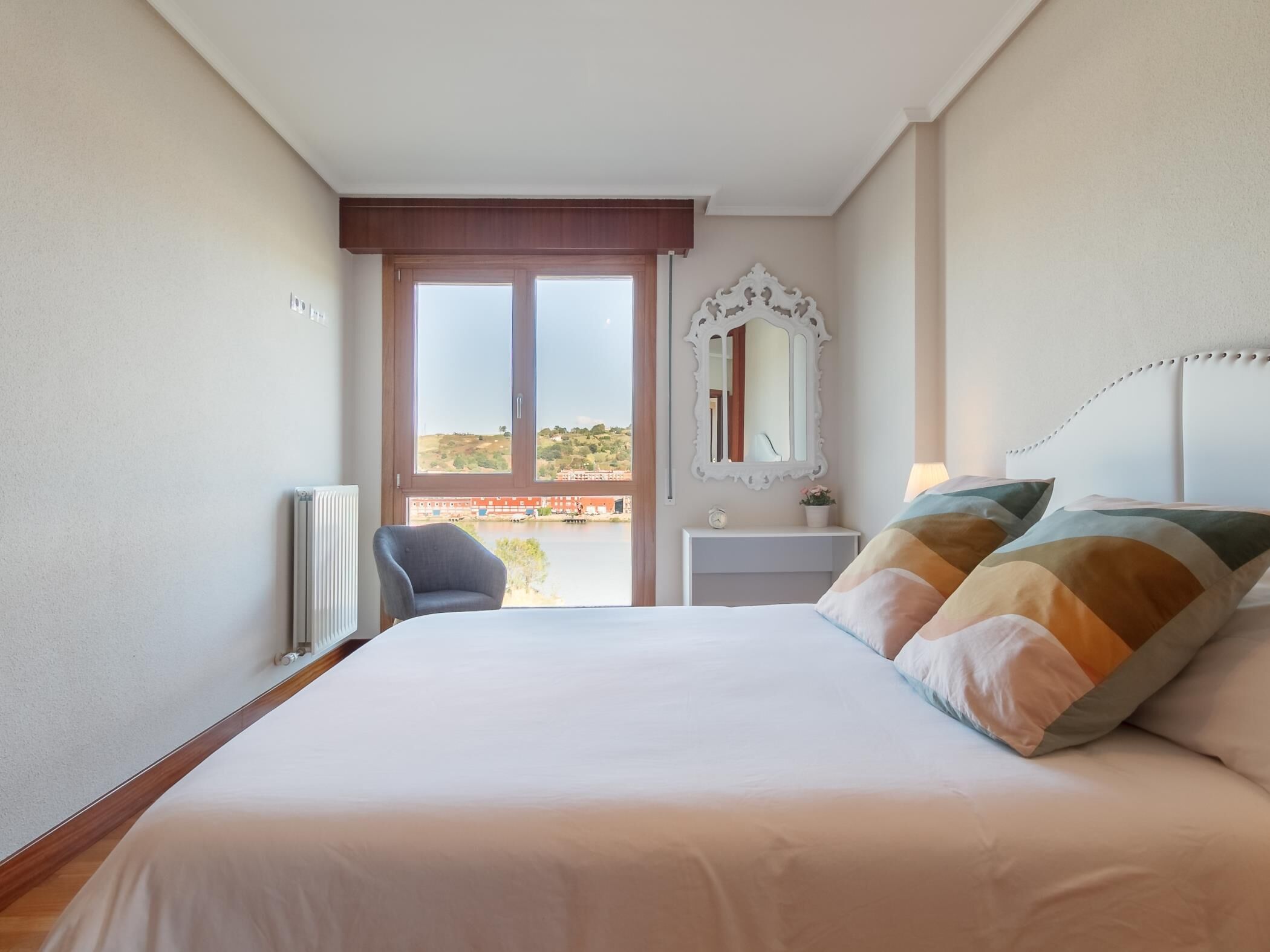 2 chambres, fer et planche à repasser, lit parapluie, Wi-Fi gratuit