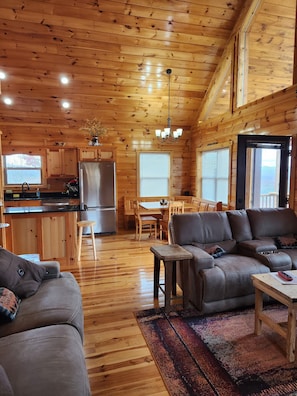 Smart TV, fireplace, table football, ping pong - Breathtaking Panoramic Skyline Mountain Top View Cabin (Murphy)