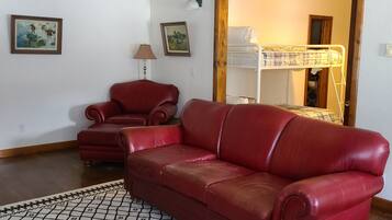 Smart-TV, Kamin, Arbeitsbereiche