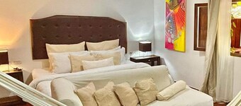 Beautiful Luxury King Bed Room in Valledupar Boutique Hotel