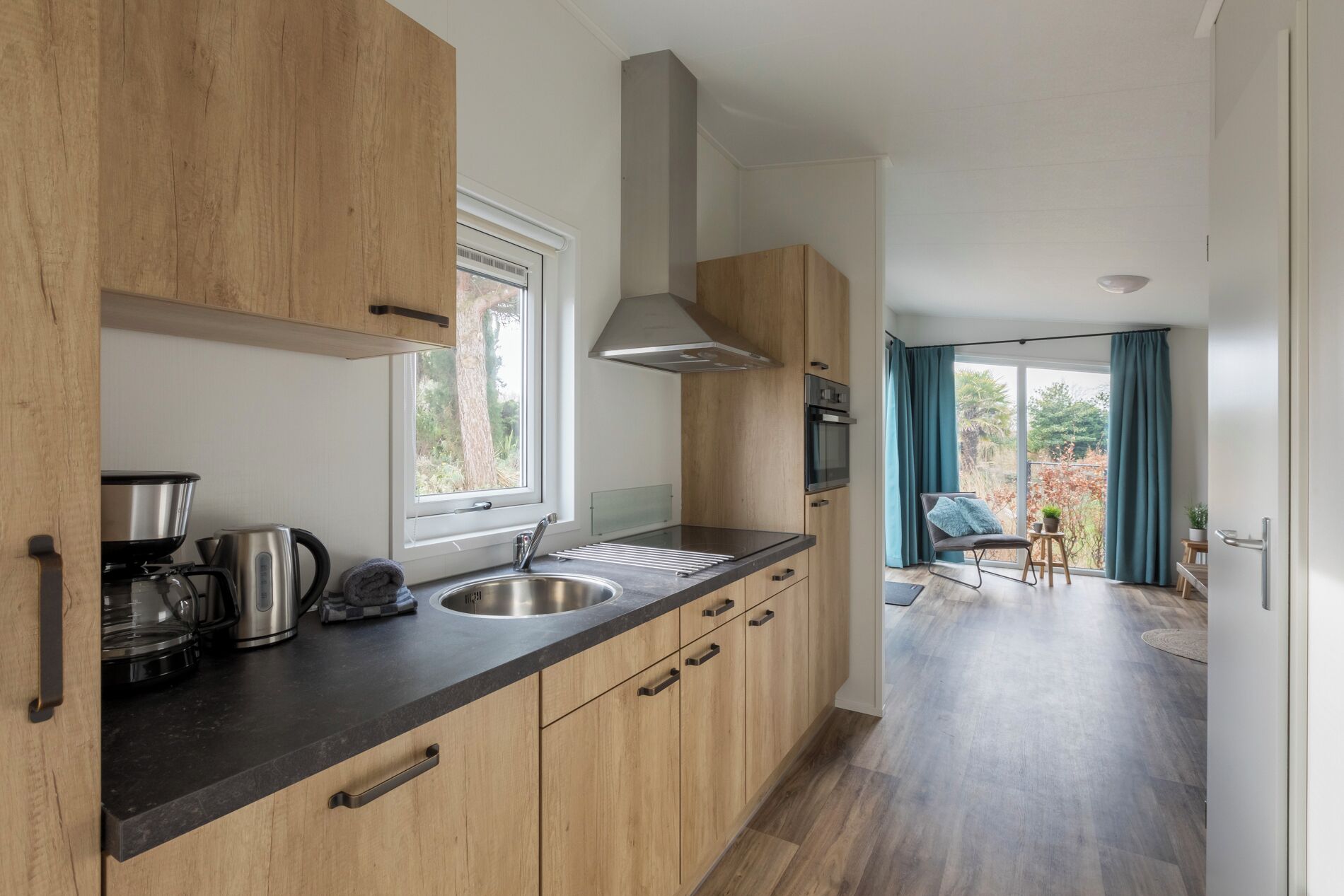 Fridge, microwave, dishwasher, coffee/tea maker