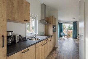 Kühlschrank, Mikrowelle, Geschirrspüler