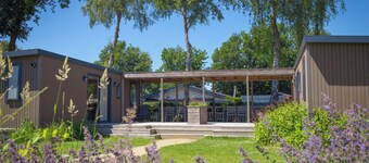 6 + 6-person Family lodge