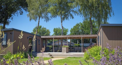 6 + 6-person Family lodge