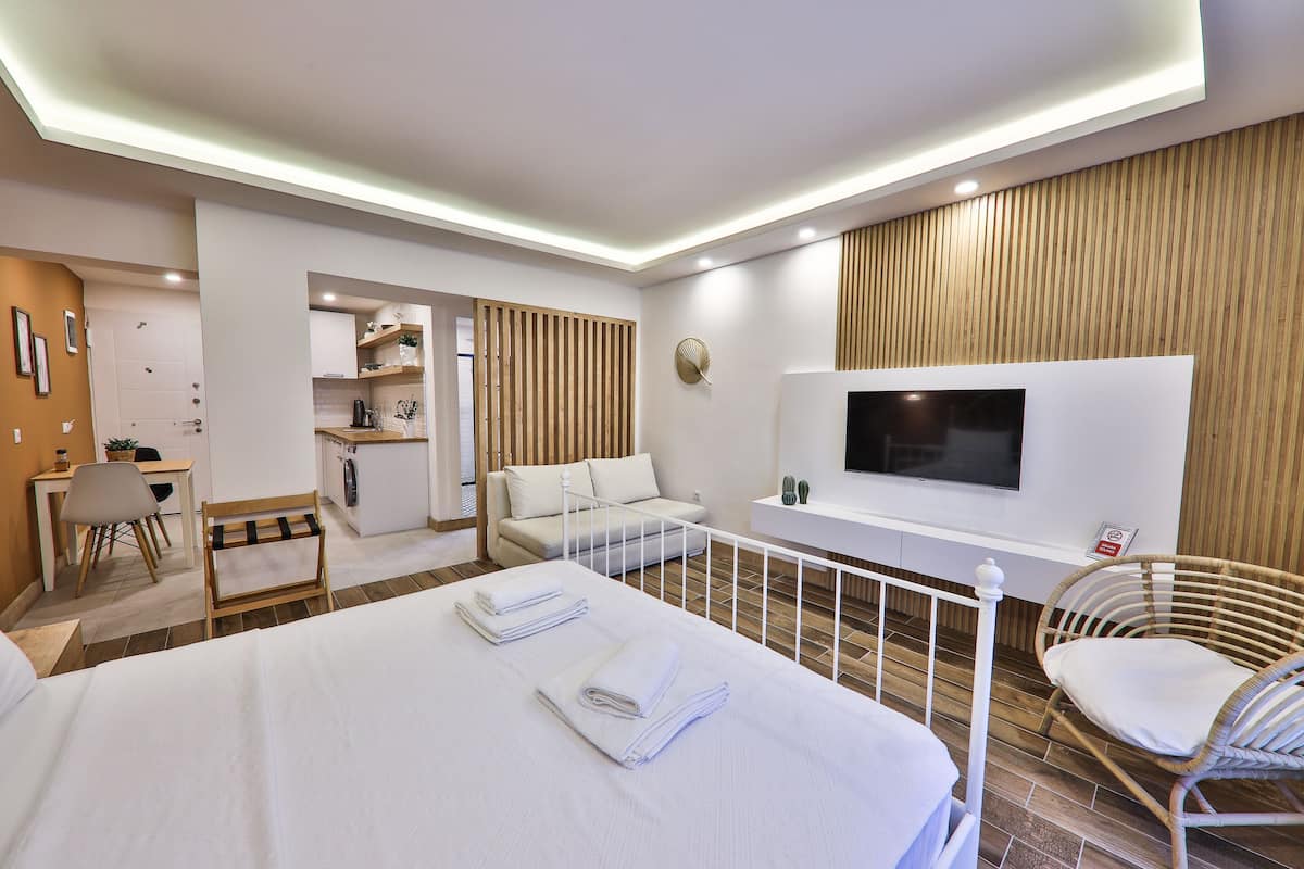 1 bedroom, laptop workspace, soundproofing, iron/ironing board