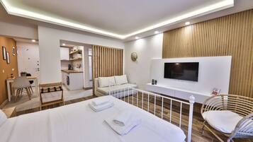 Estudio Deluxe, 1 cama de matrimonio | 1 dormitorio y espacio para trabajar con un portátil