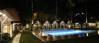 Tropical Garden (Superior) Resort 50 meters from the beach