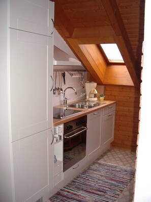 Refrigerador, microondas, horno y lavavajillas 