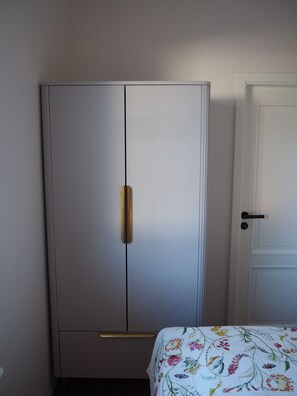 2 chambres, lit parapluie, Wi-Fi, draps fournis