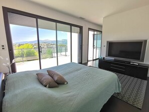 4 chambres, lit parapluie, Wi-Fi gratuit, draps fournis
