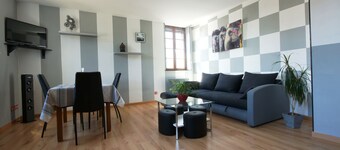 F2 At the foot of the thermal baths