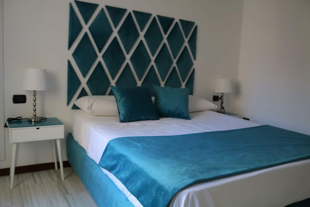 1 habitación, ropa de cama de alta calidad y cubrecamas