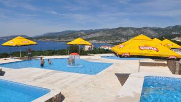 Außenpool (je nach Saison geöffnet)