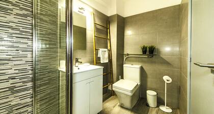 B20 - Sun and Pool Apartment