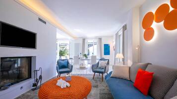 21-inch flat-screen TV with digital channels, TV, fireplace