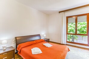 ファミリー アパートメント ベッドルーム (複数) (Casa Arno 500m from beach) | 1 室のベッドルーム、WiFi (無料)、ベッドシーツ