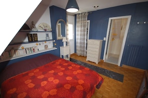 3 bedrooms