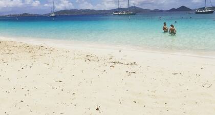 CRUZEN BLUE: BEAUTIFUL STUDIO AT GRANDE BAY RESORT IN Cruz Bay