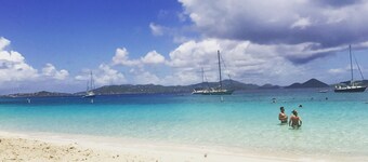 CRUZEN BLUE: BEAUTIFUL STUDIO AT GRANDE BAY RESORT IN Cruz Bay