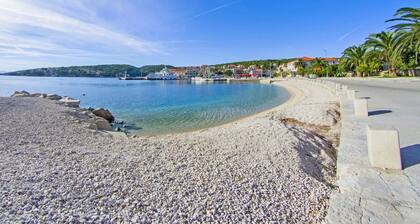 Villa Joseph, (16172), Sumartin, hr