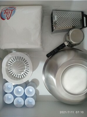 Fridge, oven, electric kettle