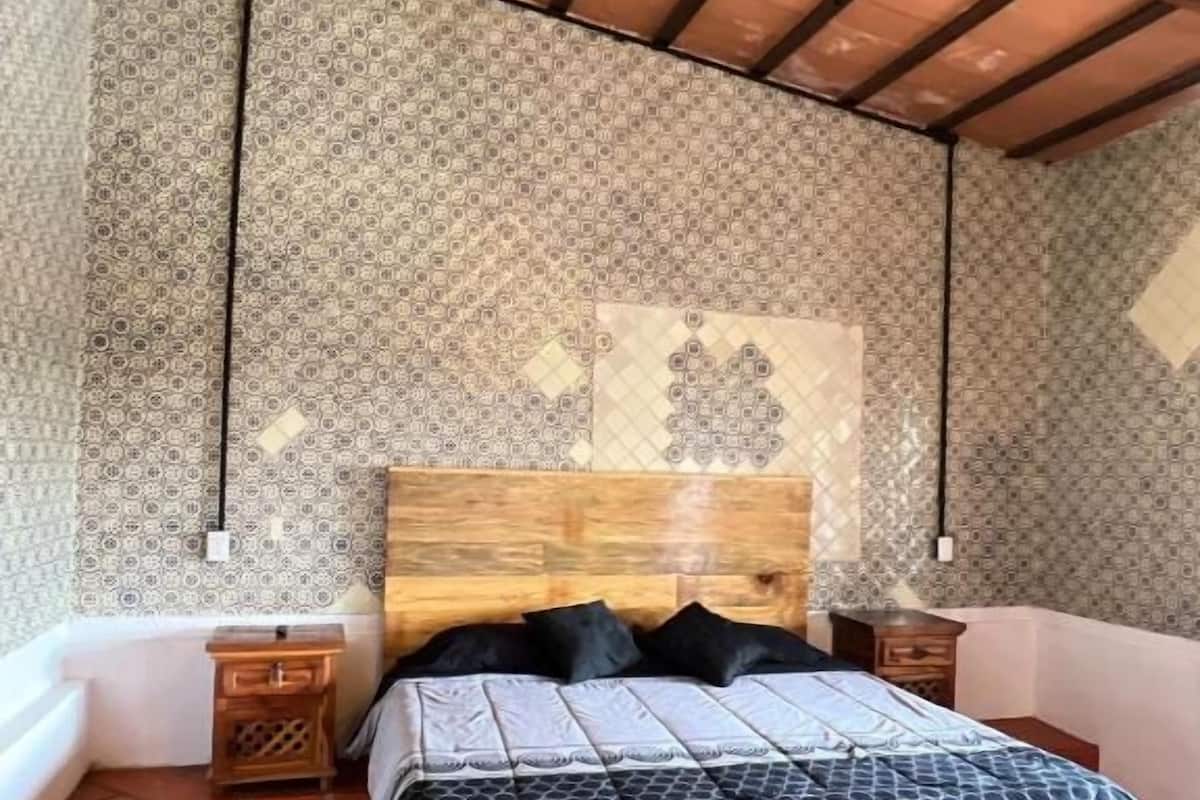 Suíte estúdio superior, vista para a montanha | Roupa de cama