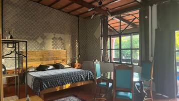 Superior Studio Suite, Mountain View | Bed sheets