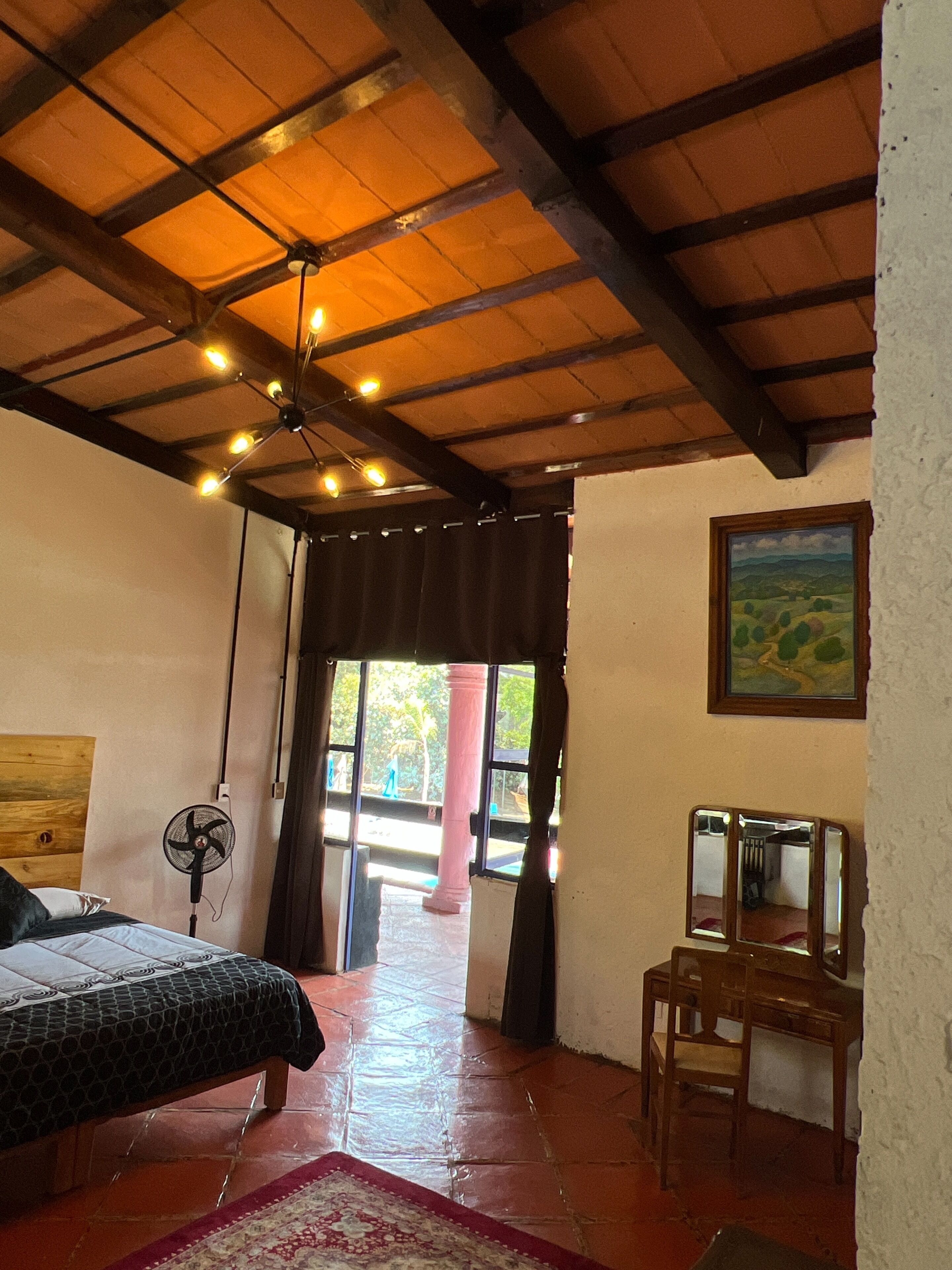 Suíte estúdio superior, vista para a montanha | Roupa de cama