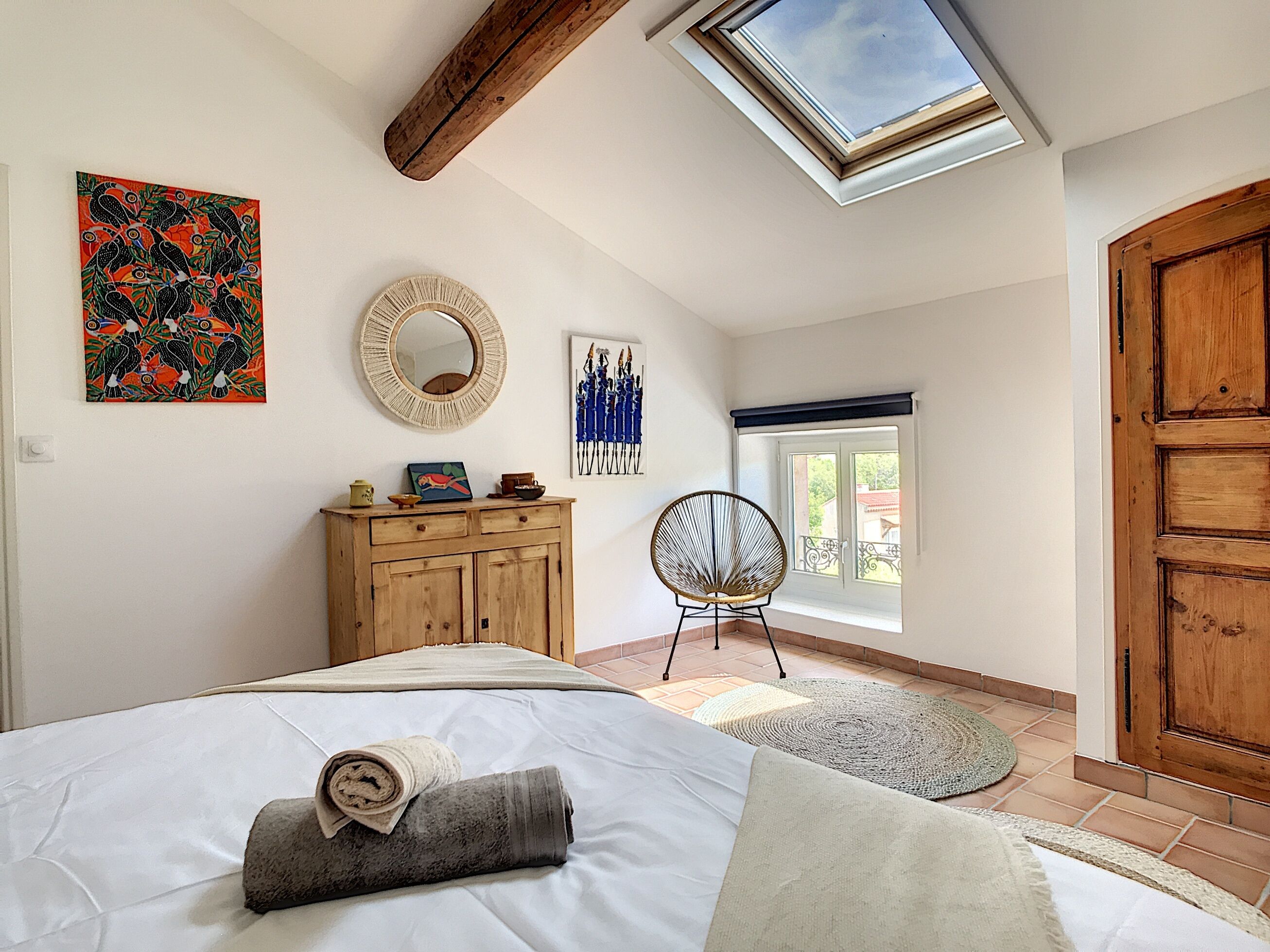 6 bedrooms, iron/ironing board, travel cot, WiFi
