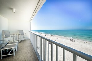 Am Strand, Strandtücher